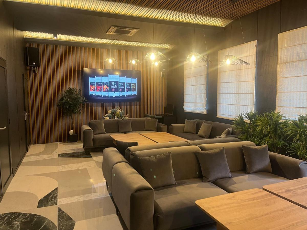 Hotel Niks Sevlievo Bagian luar foto