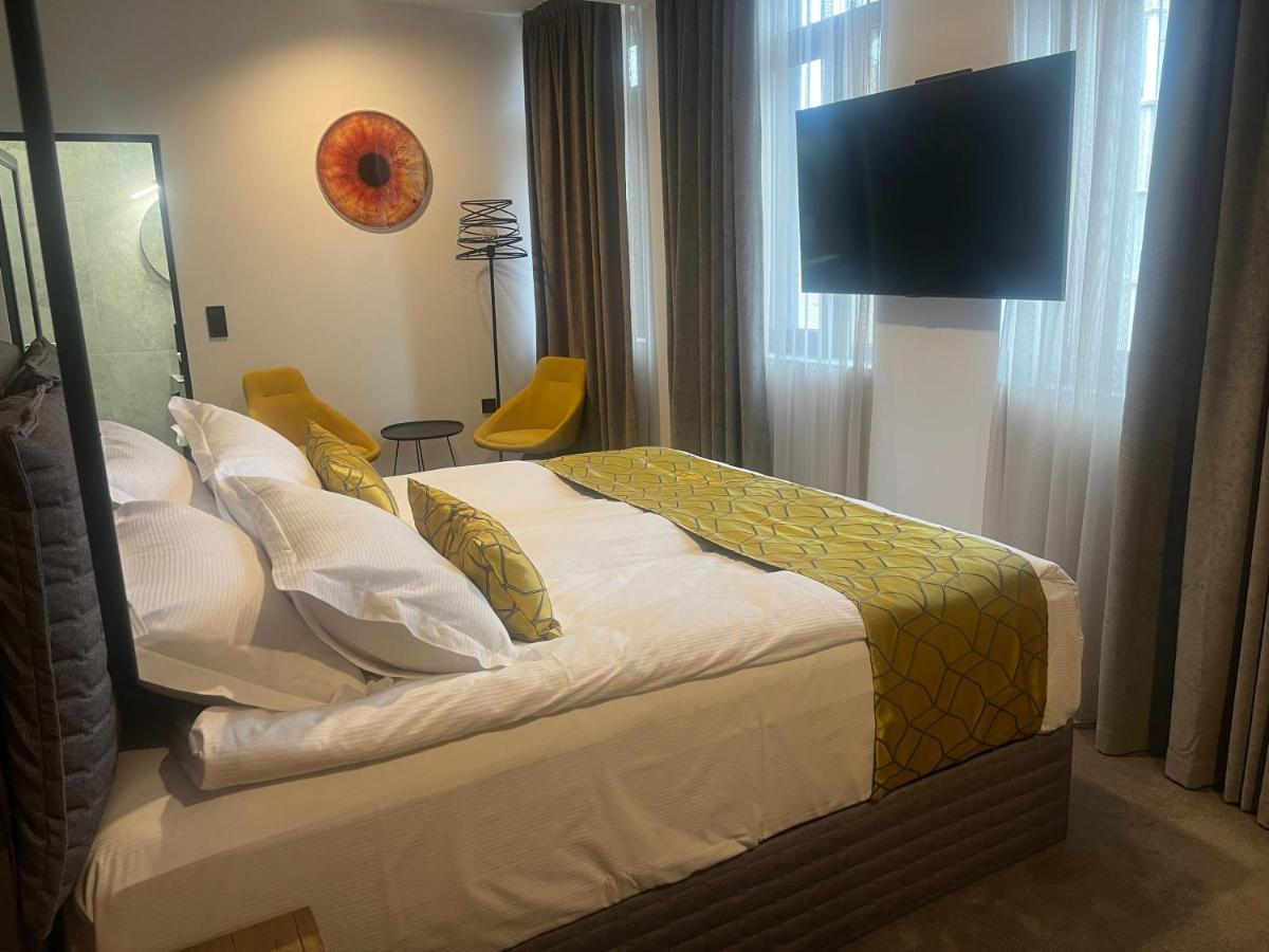 Hotel Niks Sevlievo Bagian luar foto
