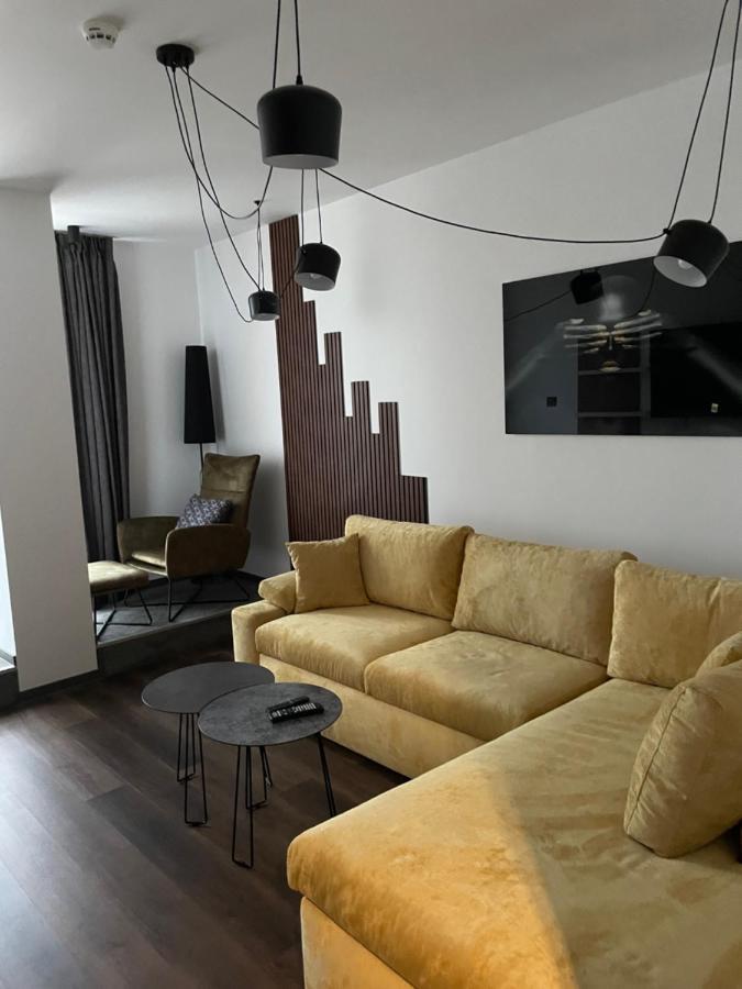 Hotel Niks Sevlievo Bagian luar foto