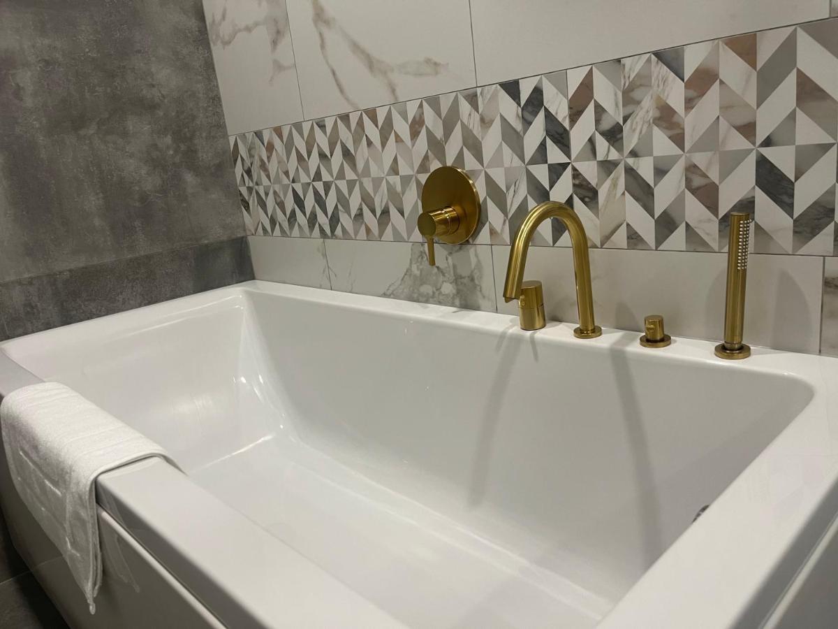 Hotel Niks Sevlievo Bagian luar foto