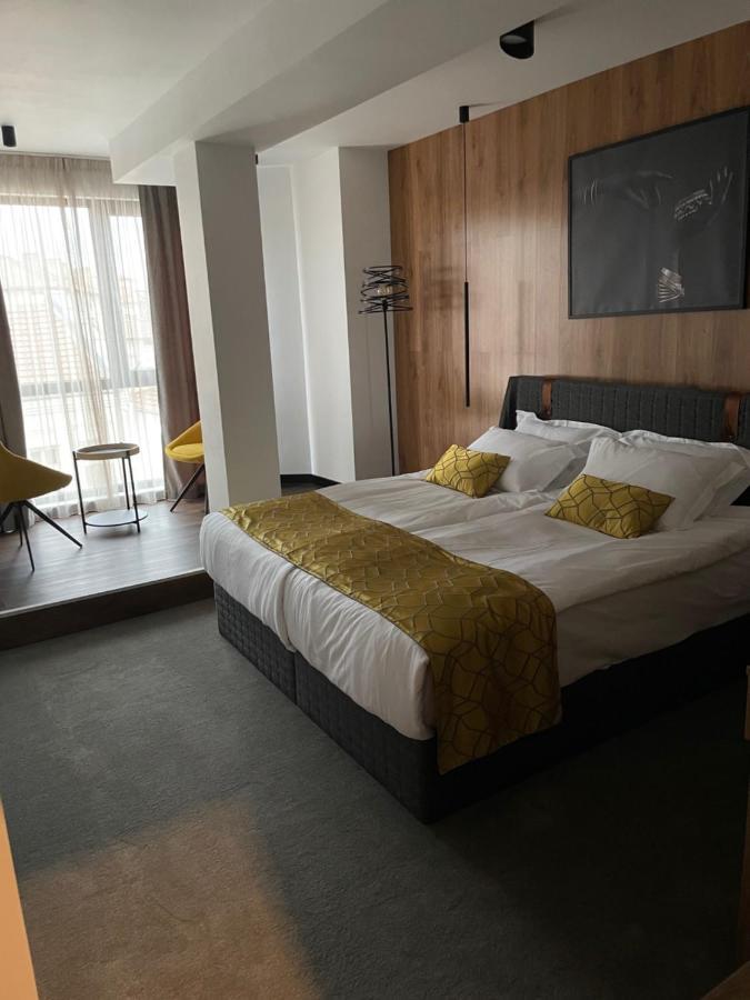 Hotel Niks Sevlievo Bagian luar foto